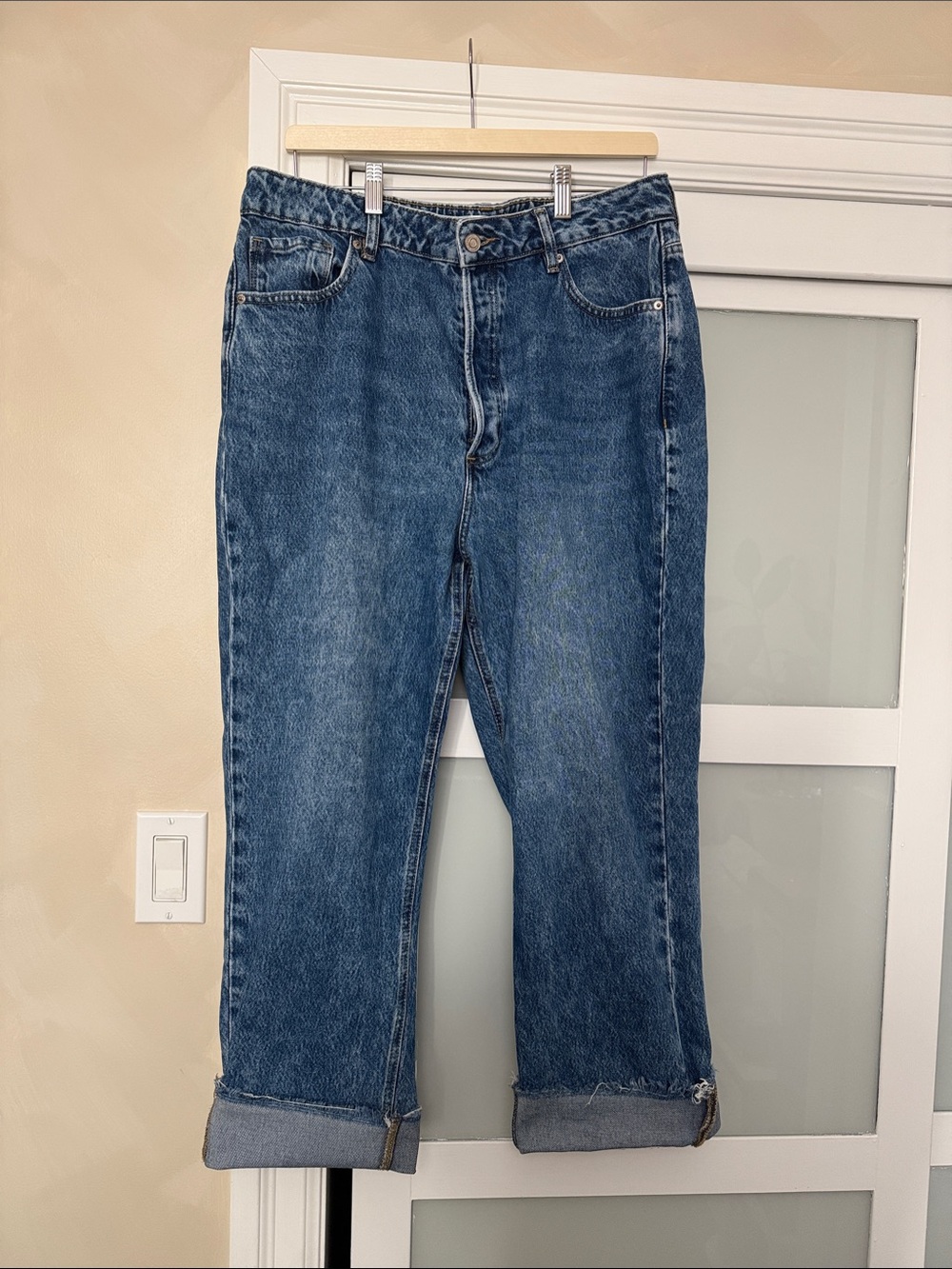 Dynamite Women's Dark Blue Cropped Jeans